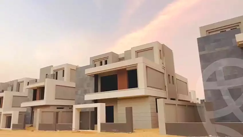 https://aqarmap.com.eg/en/listing/7179992-for-sale-cairo-new-cairo-compounds-el-patio-town-compound-la-vista