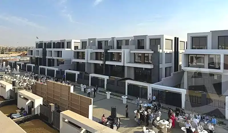 https://aqarmap.com.eg/ar/listing/7180089-for-sale-cairo-new-cairo-compounds-el-patio-town-compound-la-vista