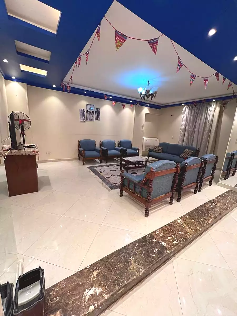 https://aqarmap.com.eg/en/listing/7180119-for-rent-cairo-manial-el-mamalik-el-bahrya-st