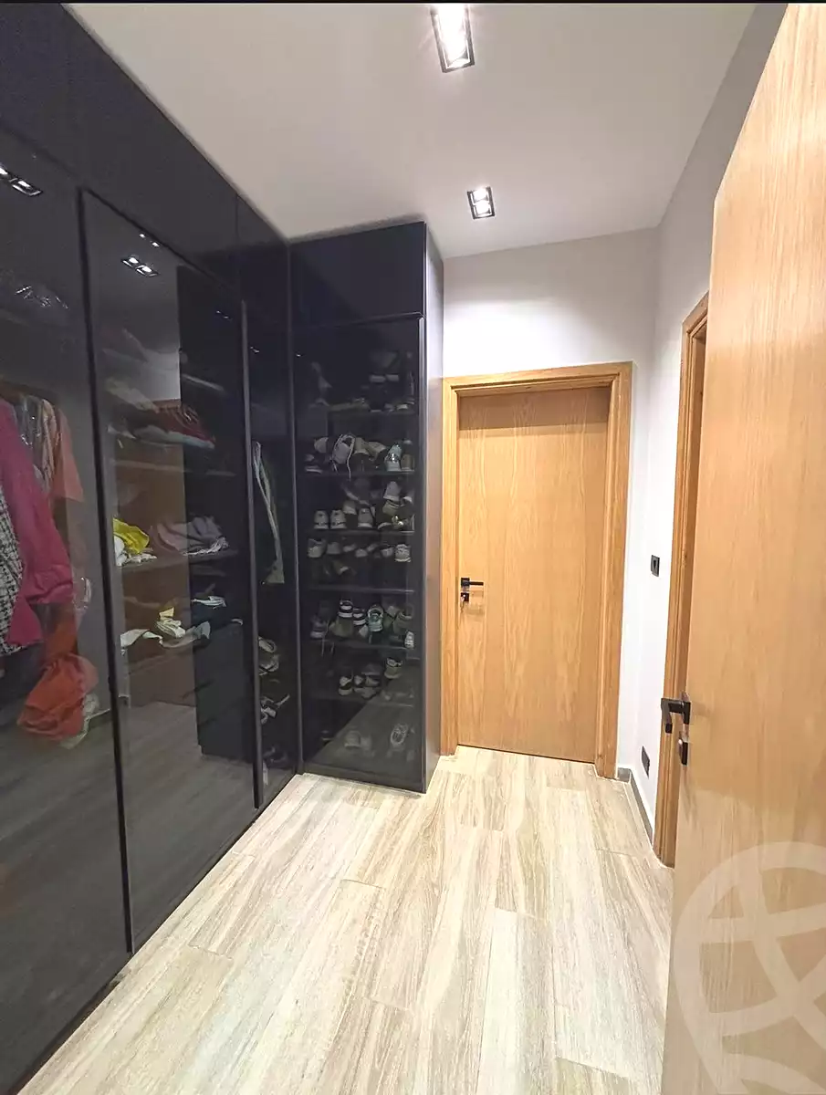 https://aqarmap.com.eg/ar/listing/7180130-for-rent-cairo-el-sheikh-zayed-city-compounds-kmbwnd-wyst-twn-swdyk