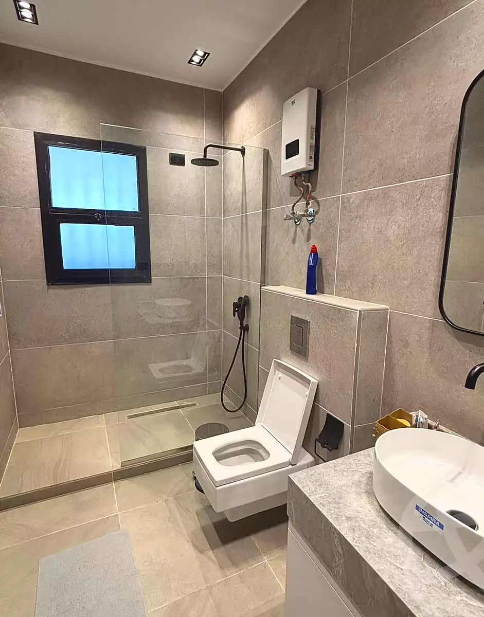 https://aqarmap.com.eg/ar/listing/7180130-for-rent-cairo-el-sheikh-zayed-city-compounds-kmbwnd-wyst-twn-swdyk