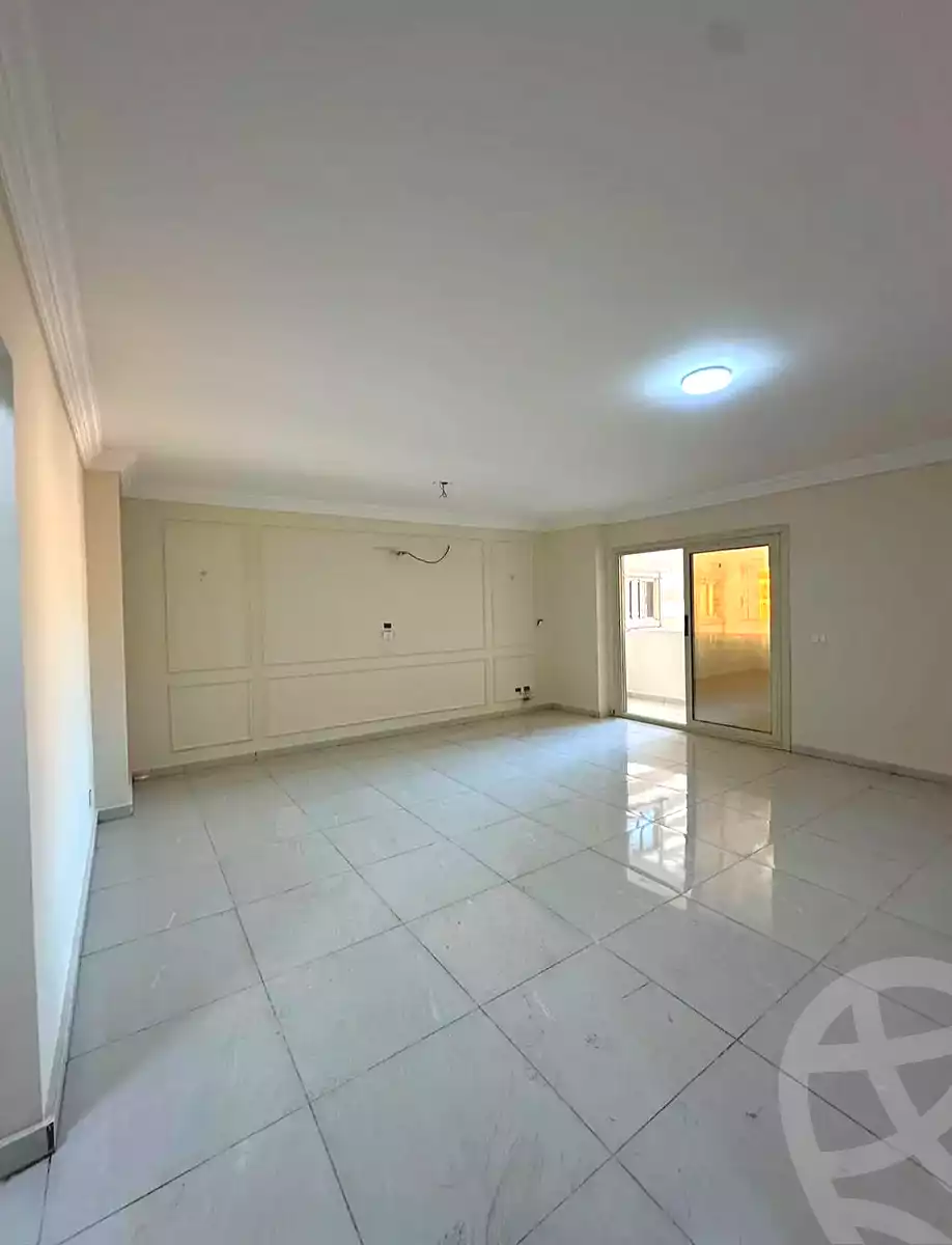 https://aqarmap.com.eg/ar/listing/7179102-for-sale-alexandria-lsywf-city-light-compound
