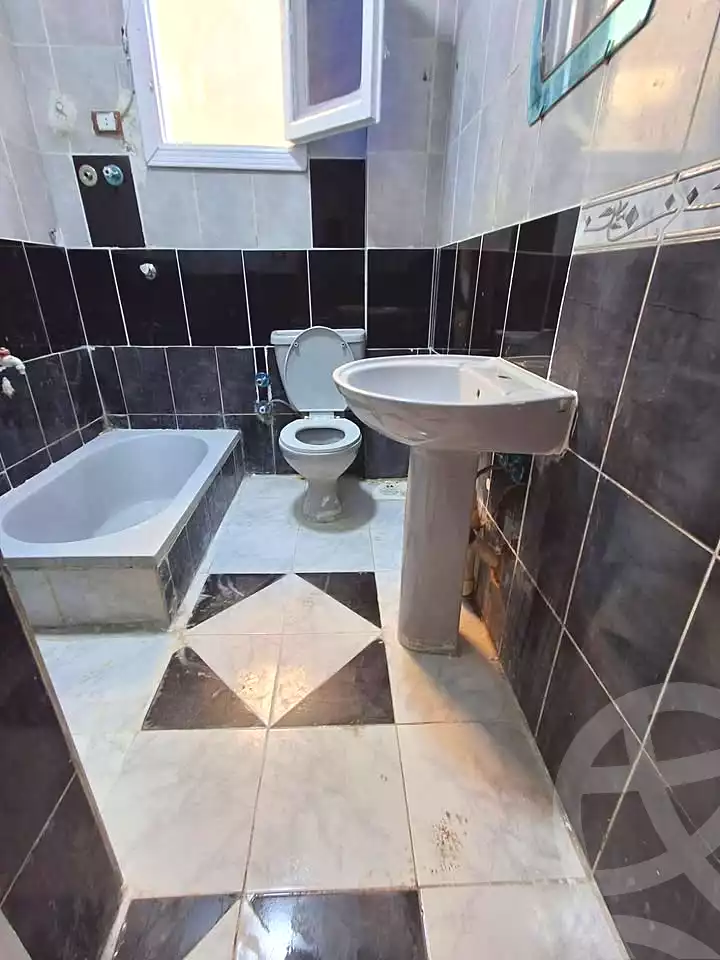 https://aqarmap.com.eg/en/listing/7180632-for-sale-alexandria-al-agamy-shataa-el-nakheel