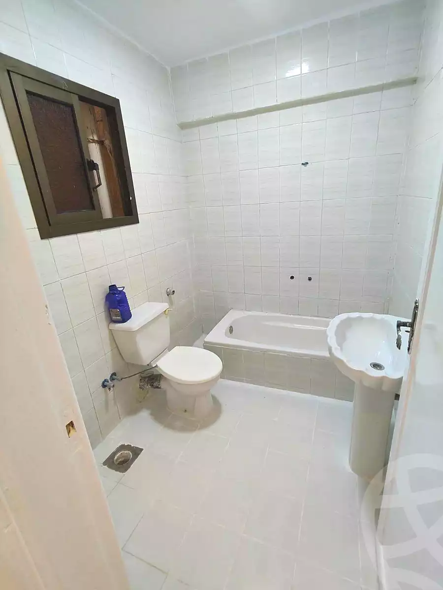 https://aqarmap.com.eg/ar/listing/7180736-for-sale-alexandria-al-agamy-shataa-el-nakheel
