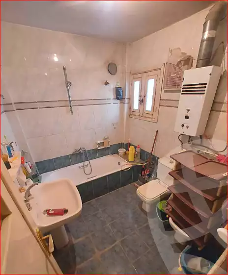 https://aqarmap.com.eg/ar/listing/7180813-for-sale-cairo-helwan-helwan-el-sharkeya-borhan-st