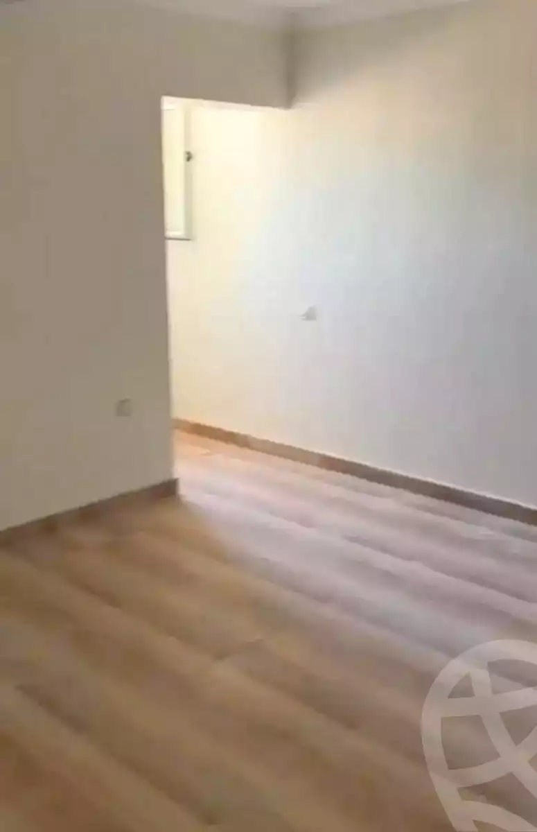 https://aqarmap.com.eg/ar/listing/7181026-for-rent-alexandria-moharram-bey-kanal-al-mahmoudeya-al-bahri-st