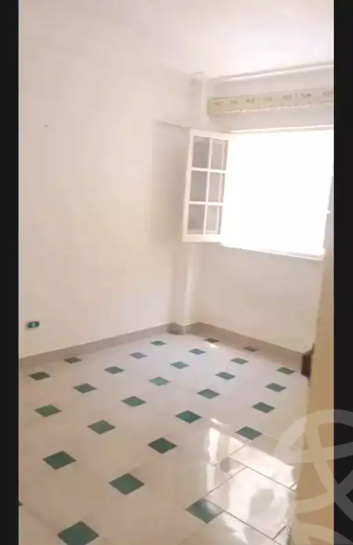 https://aqarmap.com.eg/en/listing/7181585-for-rent-alexandria-al-agamy-ibrahim-el-aowam-st