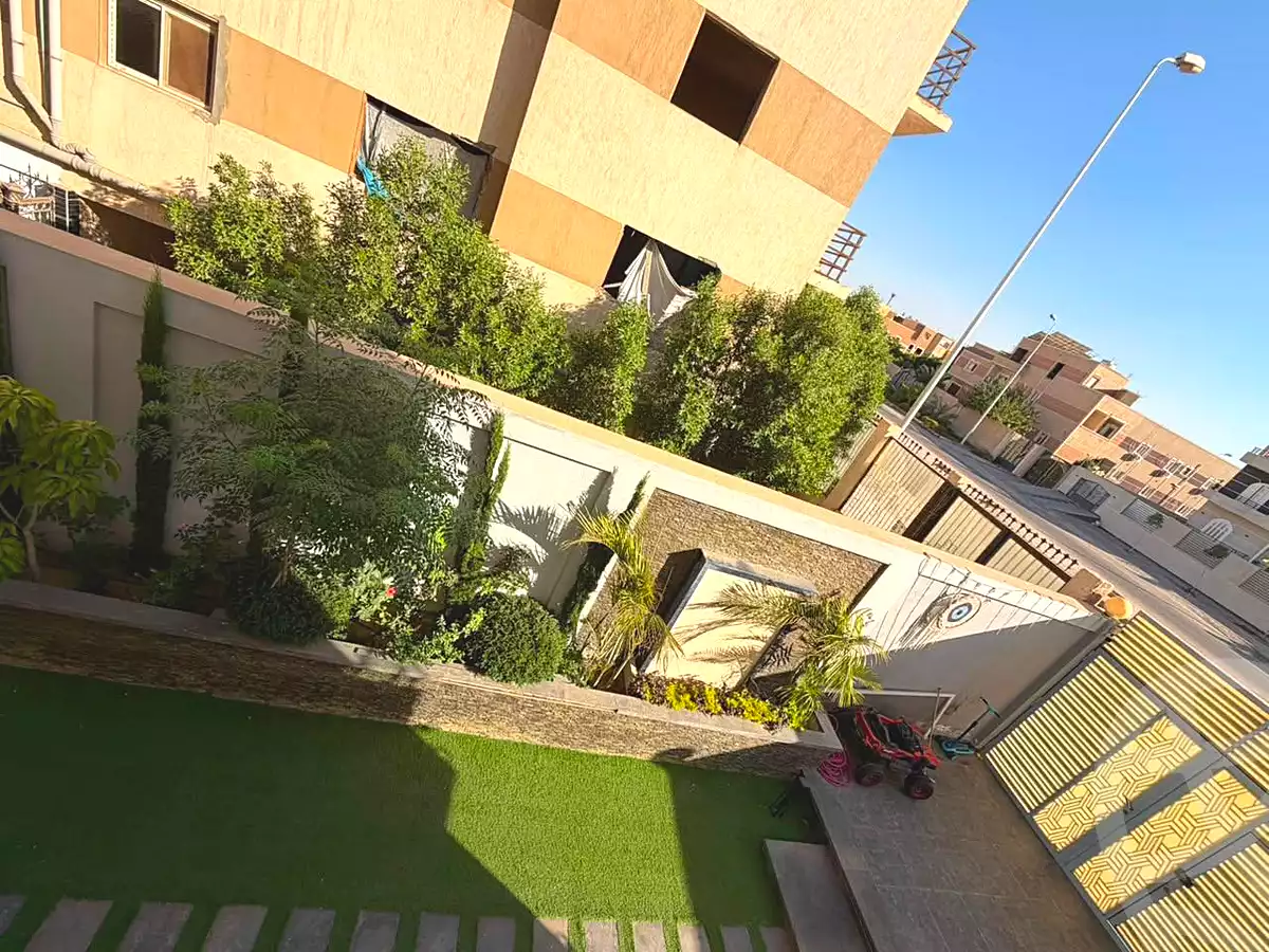 https://aqarmap.com.eg/ar/listing/7181634-for-sale-cairo-el-sheikh-zayed-city-mntq-fr-y-bmdyn-lshykh-zyd
