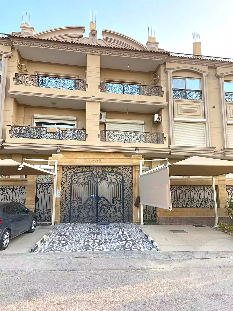 https://aqarmap.com.eg/ar/listing/7181908-for-sale-cairo-new-cairo-compounds-kmbwnd-lnkhyl