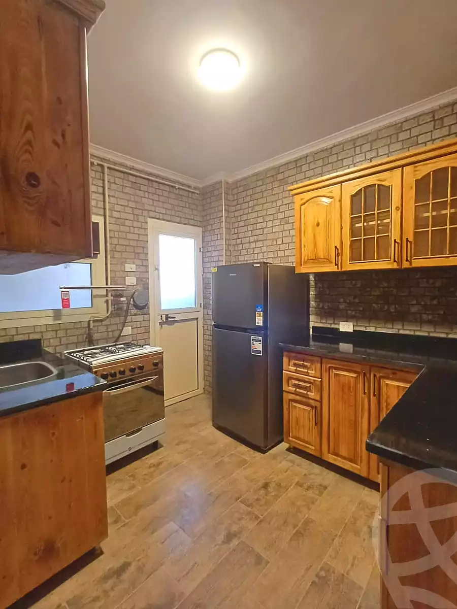 https://aqarmap.com.eg/ar/listing/7182007-for-rent-cairo-6th-of-october-el-ahyaa-neighborhood-4th-neighborhood-5