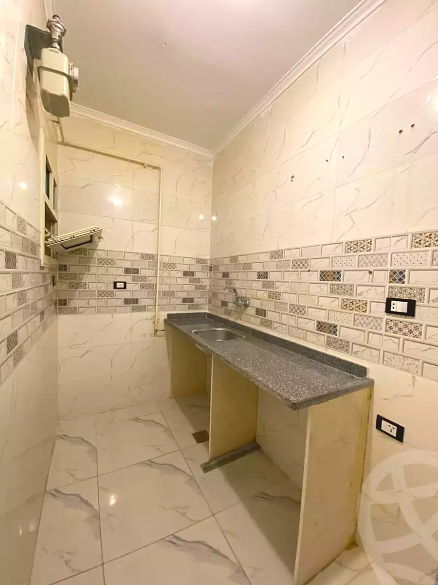 https://aqarmap.com.eg/ar/listing/7182038-for-rent-cairo-6th-of-october-el-ahyaa-neighborhood-5th-street-13