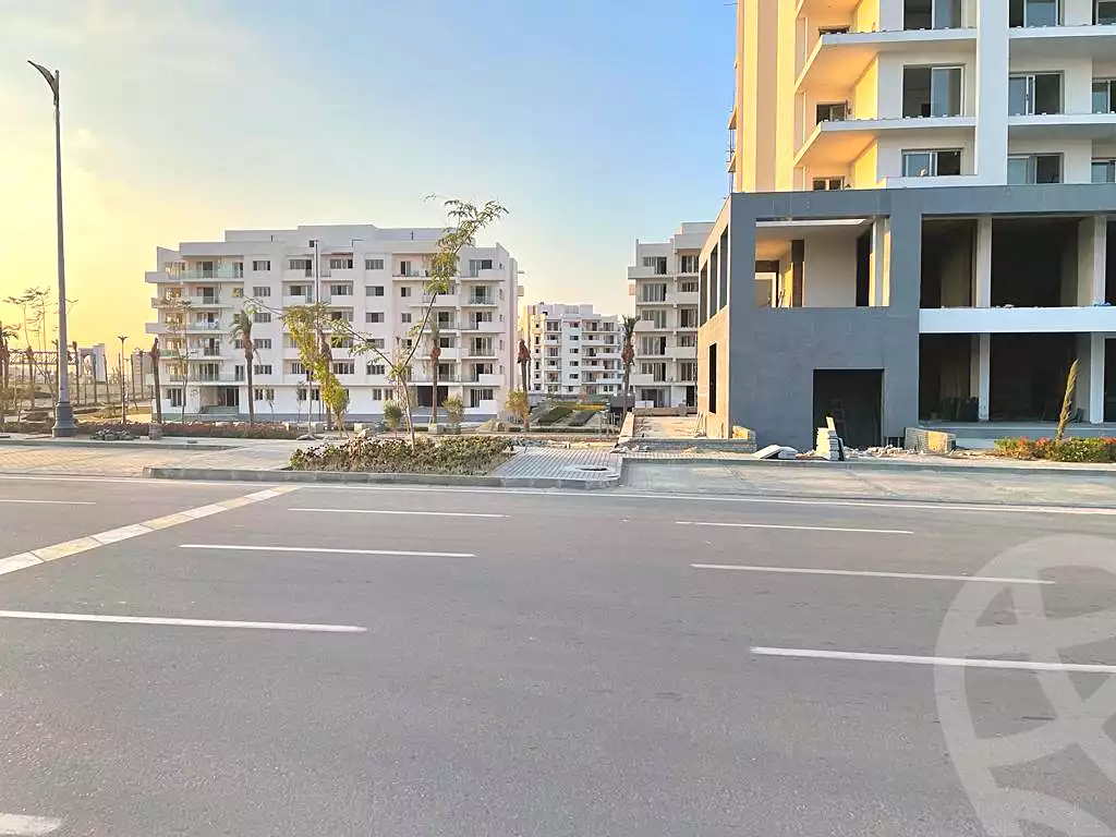 https://aqarmap.com.eg/ar/listing/7182181-for-sale-north-coast-new-alamein-mntj-t-l-lmyn-ljdyd-kmbwnd-mzryn