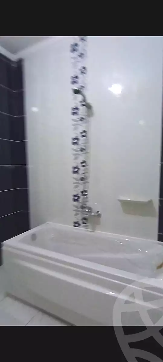 https://aqarmap.com.eg/ar/listing/7182356-for-sale-monufia-shibin-el-kom-shr-ljl-lbhry
