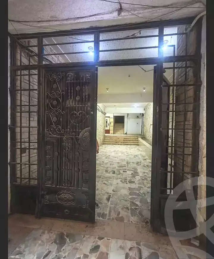 https://aqarmap.com.eg/en/listing/7182599-for-sale-alexandria-al-agamy-el-hanouvel-radwan-st