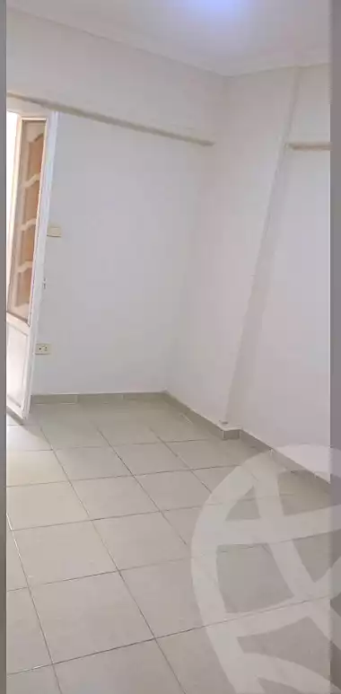 https://aqarmap.com.eg/ar/listing/7182958-for-sale-alexandria-sydy-bshr-sydy-bshr-bhry-gamal-abd-el-nasir-st