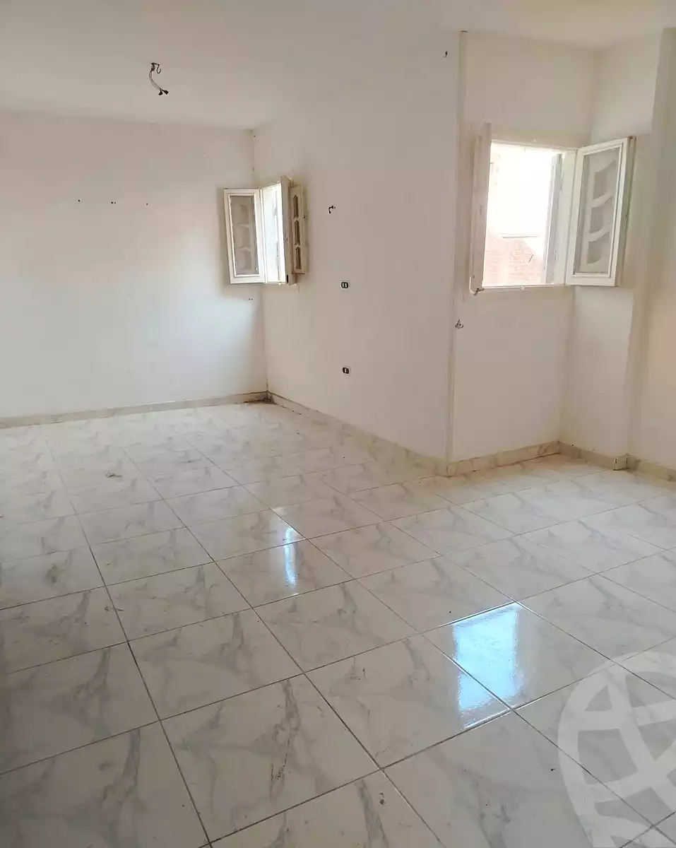 https://aqarmap.com.eg/en/listing/7183738-for-rent-alexandria-al-agamy-el-hanouvel-yathreb-st