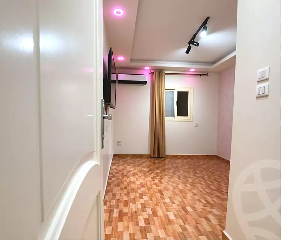https://aqarmap.com.eg/en/listing/7183837-for-sale-alexandria-ganaklis
