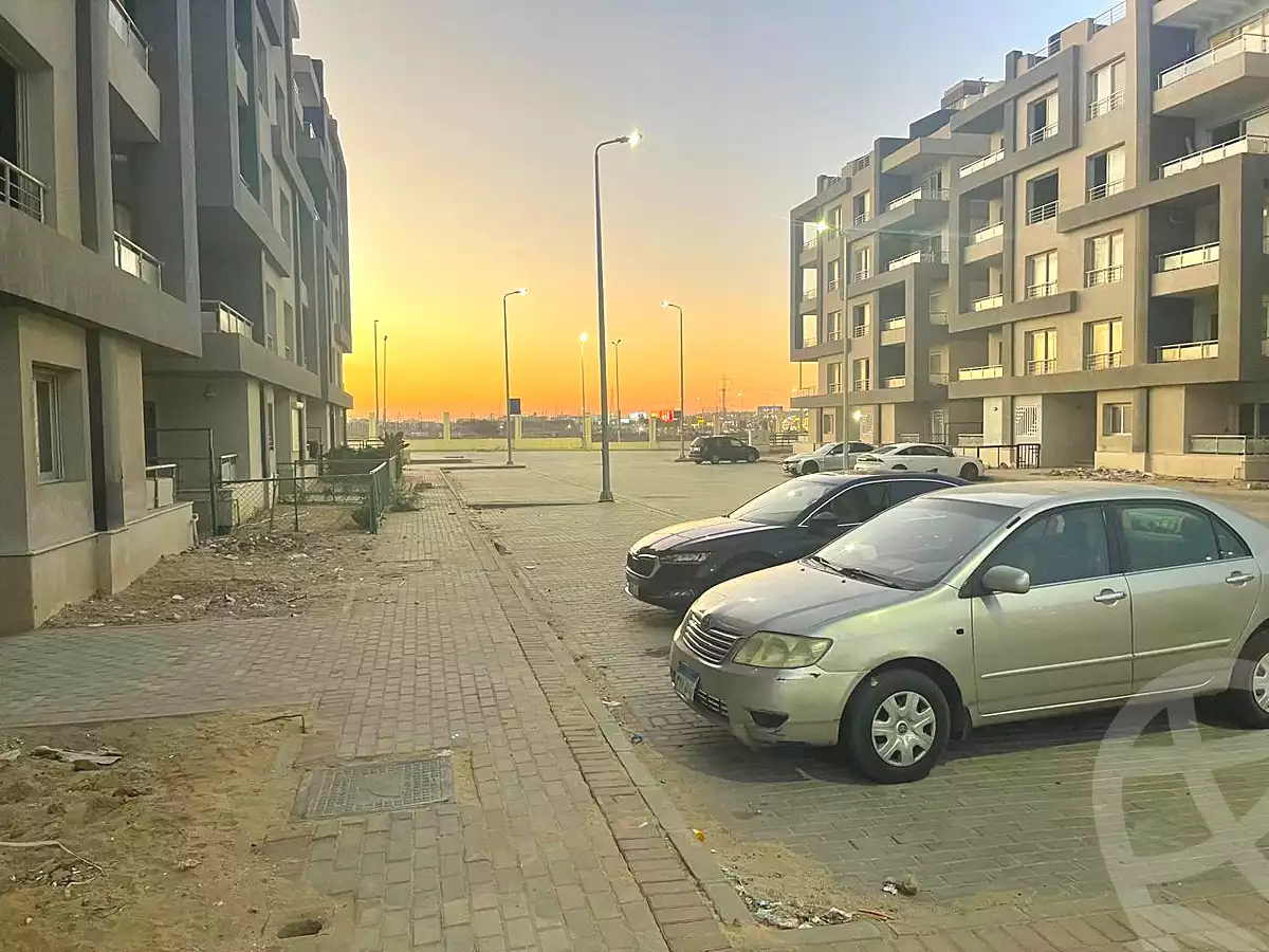 https://aqarmap.com.eg/en/listing/7184633-for-sale-cairo-el-sheikh-zayed-city-compounds