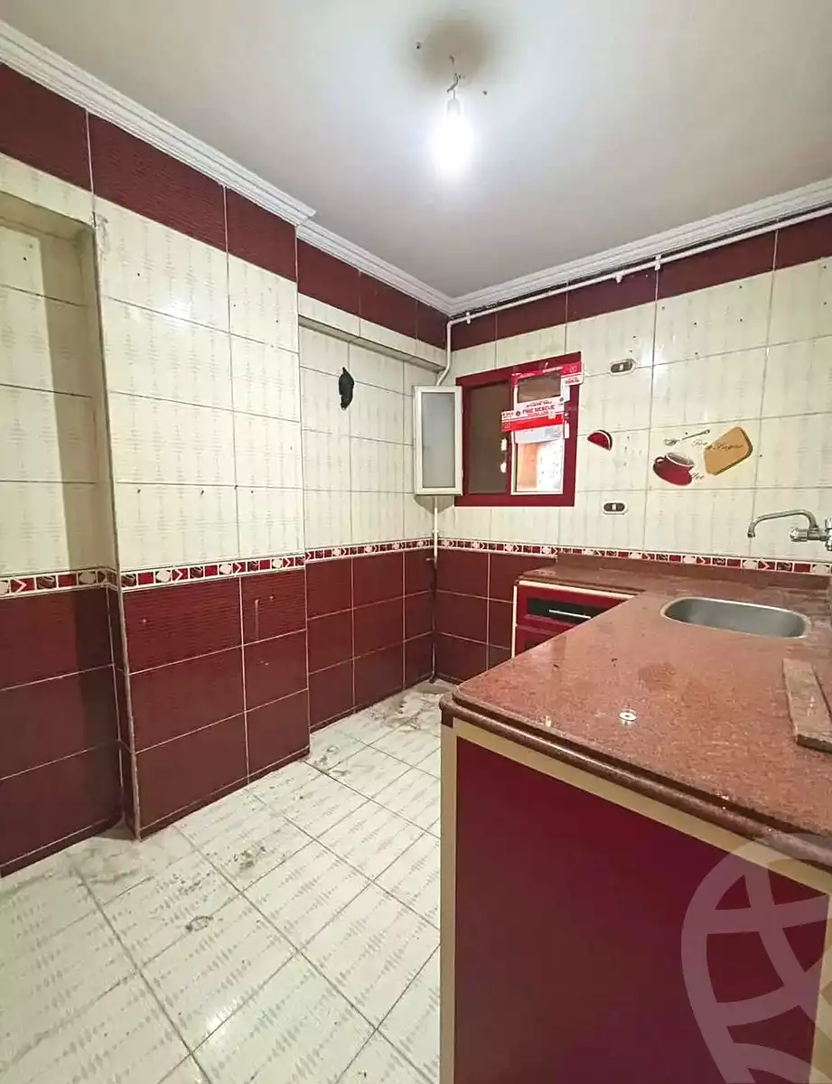 https://aqarmap.com.eg/ar/listing/7184683-for-sale-alexandria-al-agamy-lbytsh-mohamed-el-fardi-st
