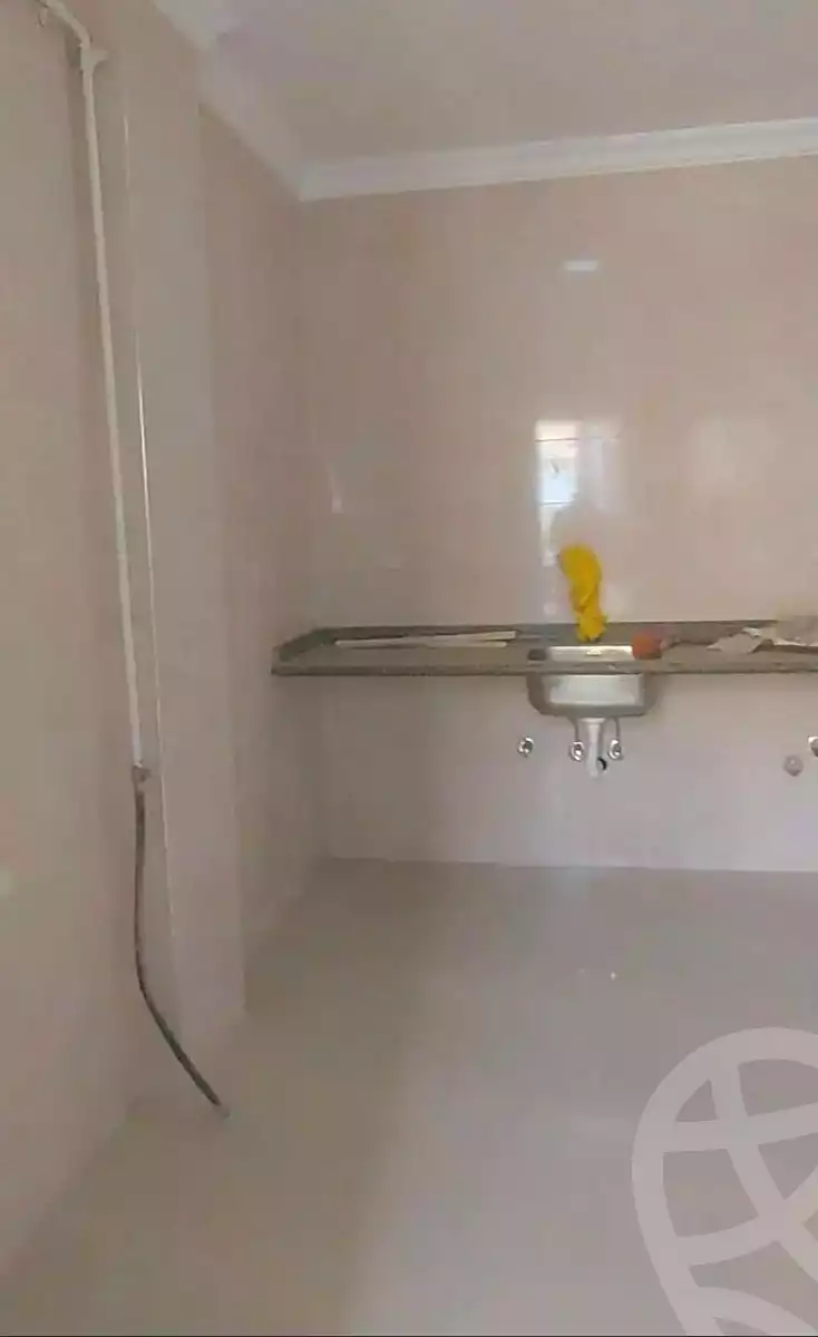 https://aqarmap.com.eg/ar/listing/7184743-for-sale-alexandria-ganaklis