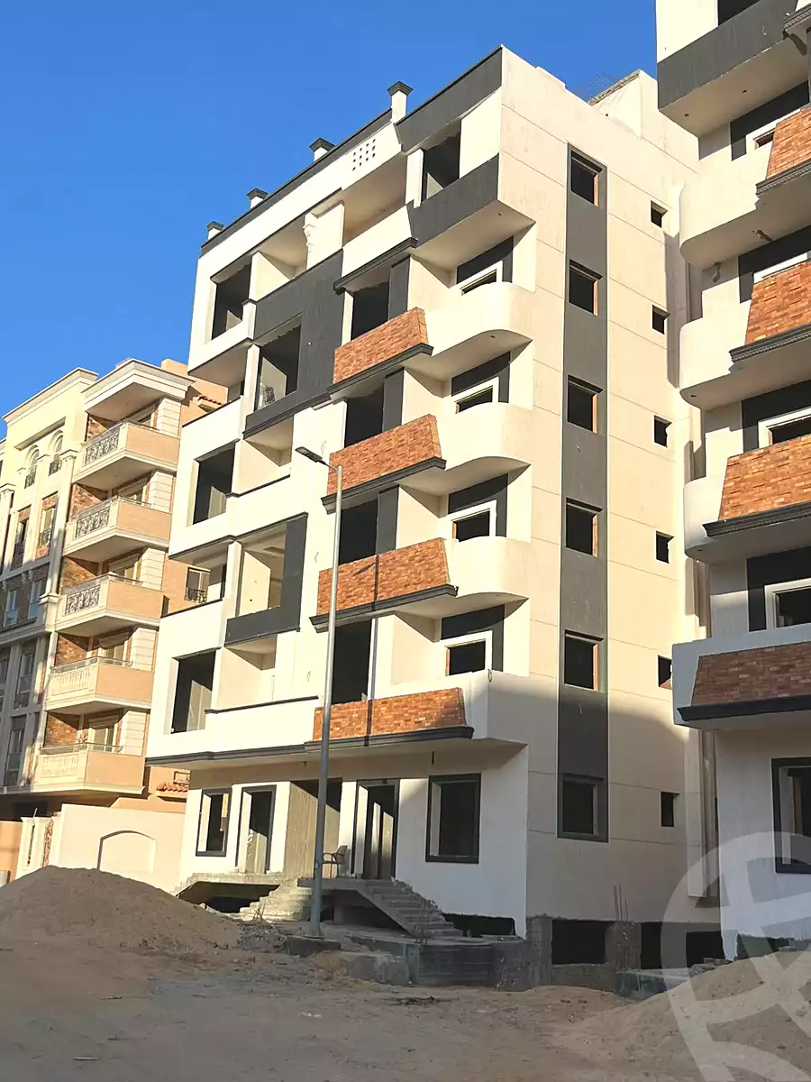 https://aqarmap.com.eg/en/listing/7185415-for-sale-cairo-6th-of-october-el-ahyaa-neighborhood-9th