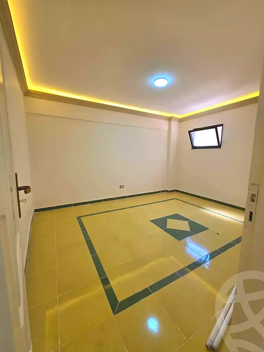 https://aqarmap.com.eg/en/listing/7185494-for-sale-alexandria-al-agamy-el-hanouvel-al-haded-we-al-soulb-st