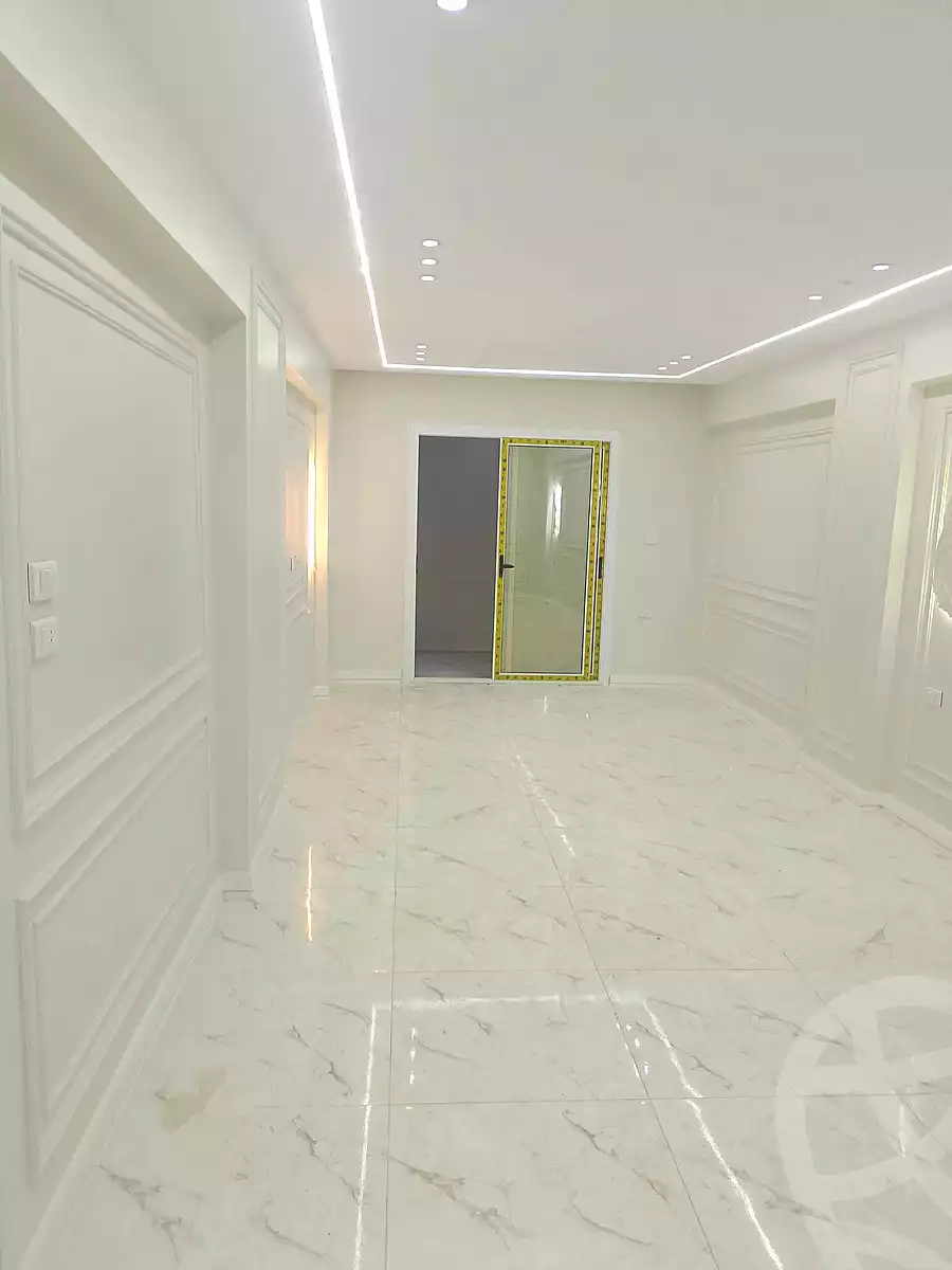https://aqarmap.com.eg/ar/listing/7185522-for-sale-alexandria-al-agamy-el-hanouvel