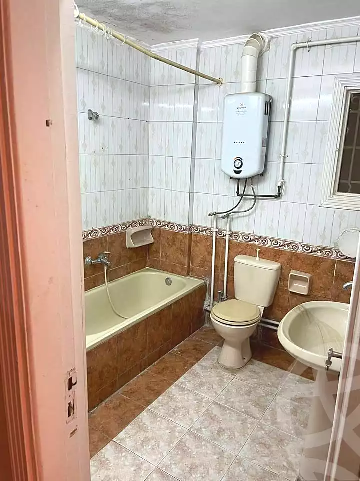 https://aqarmap.com.eg/en/listing/7185552-for-sale-cairo-hadayek-el-koba