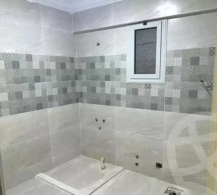 https://aqarmap.com.eg/ar/listing/7185700-for-sale-alexandria-al-agamy-el-hanouvel-radwan-st