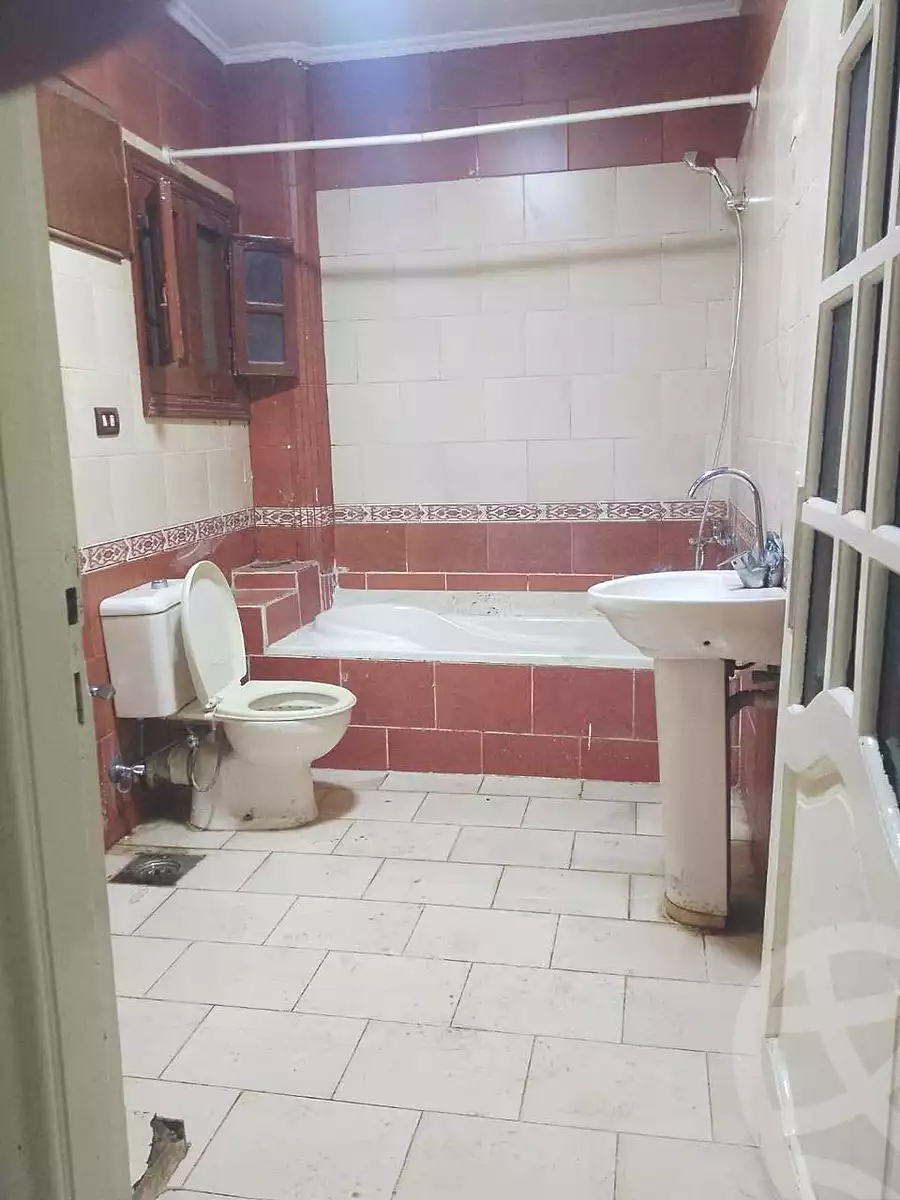 https://aqarmap.com.eg/en/listing/7185807-for-sale-cairo-el-haram-shareaa-khatem-el-morsalen