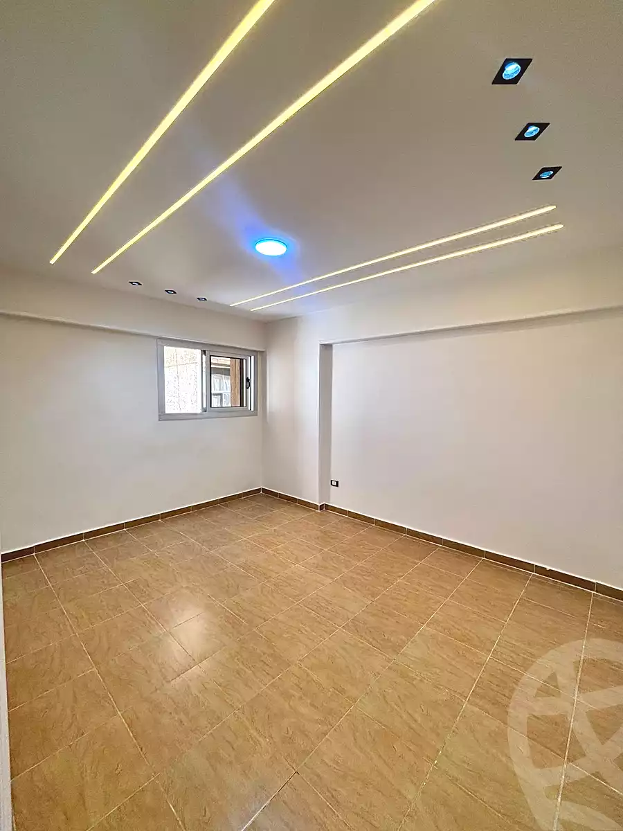 https://aqarmap.com.eg/ar/listing/7185890-for-sale-alexandria-el-asafra-shr-45