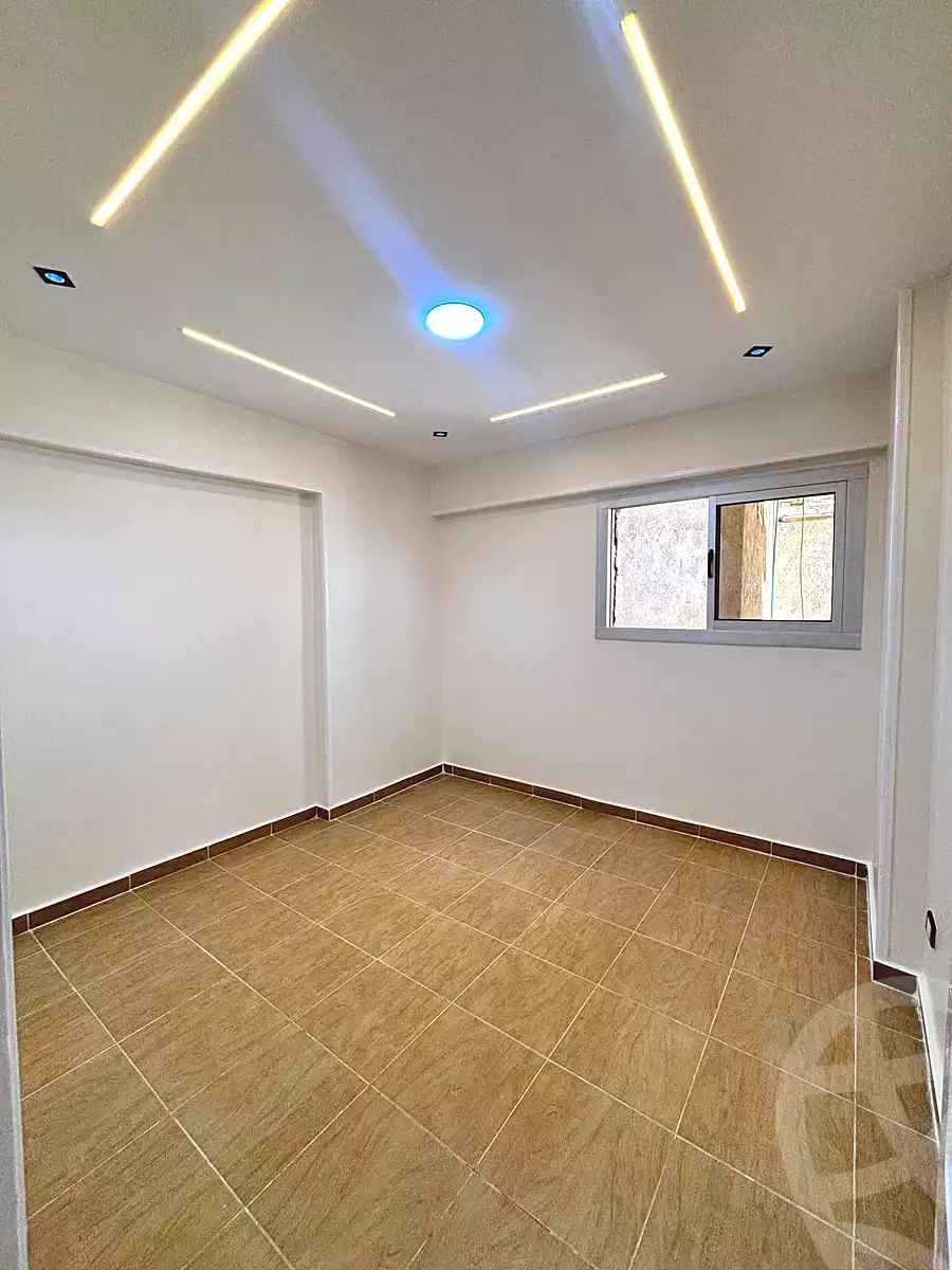 https://aqarmap.com.eg/ar/listing/7185890-for-sale-alexandria-el-asafra-shr-45