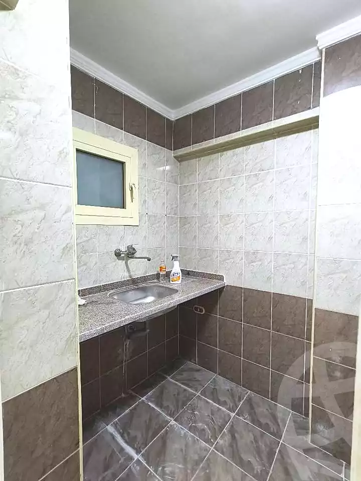 https://aqarmap.com.eg/en/listing/7186055-for-sale-alexandria-sydy-bshr-sydy-bshr-bhry-gamal-abd-el-nasir-st