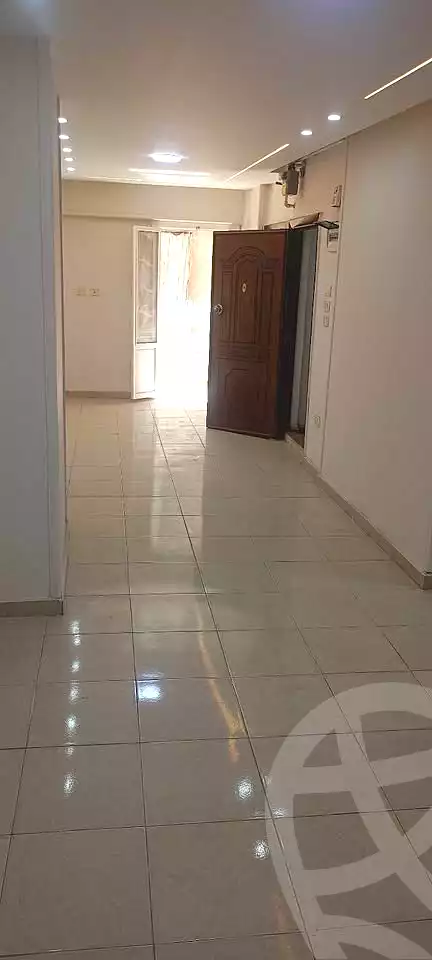 https://aqarmap.com.eg/ar/listing/7186140-for-sale-alexandria-sydy-bshr-sydy-bshr-bhry-gamal-abd-el-nasir-st