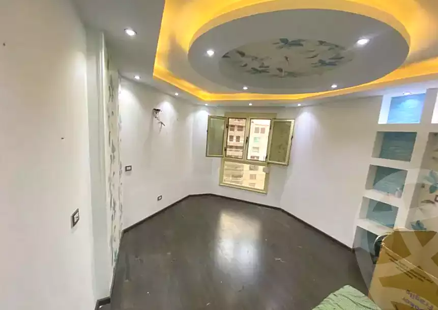 https://aqarmap.com.eg/ar/listing/7186244-for-sale-alexandria-el-montazah-compounds-in-el-montazah-royal-plaza-compound-al-halawany