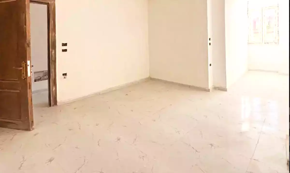 https://aqarmap.com.eg/ar/listing/7186359-for-sale-alexandria-moharram-bey-kanal-al-mahmoudeya-al-bahri-st