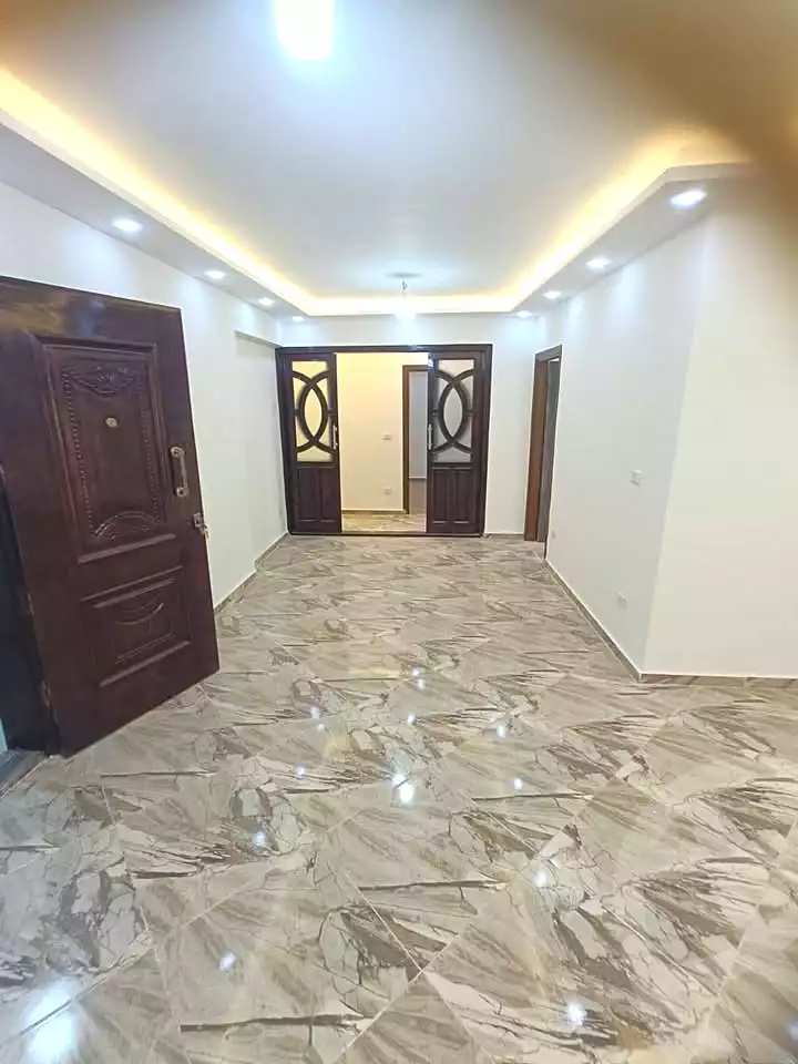 https://aqarmap.com.eg/ar/listing/7186398-for-sale-alexandria-miami-shr-jml-bd-lnsr