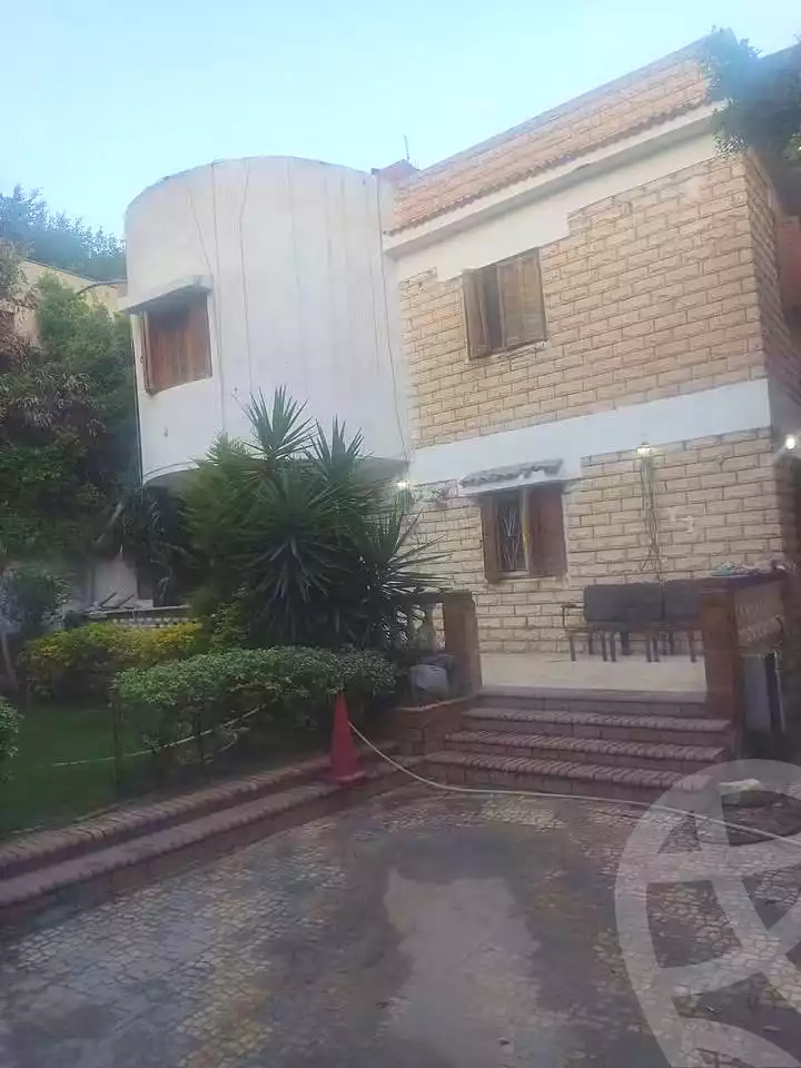 https://aqarmap.com.eg/ar/listing/7186529-for-sale-alexandria-al-agamy-el-hanouvel