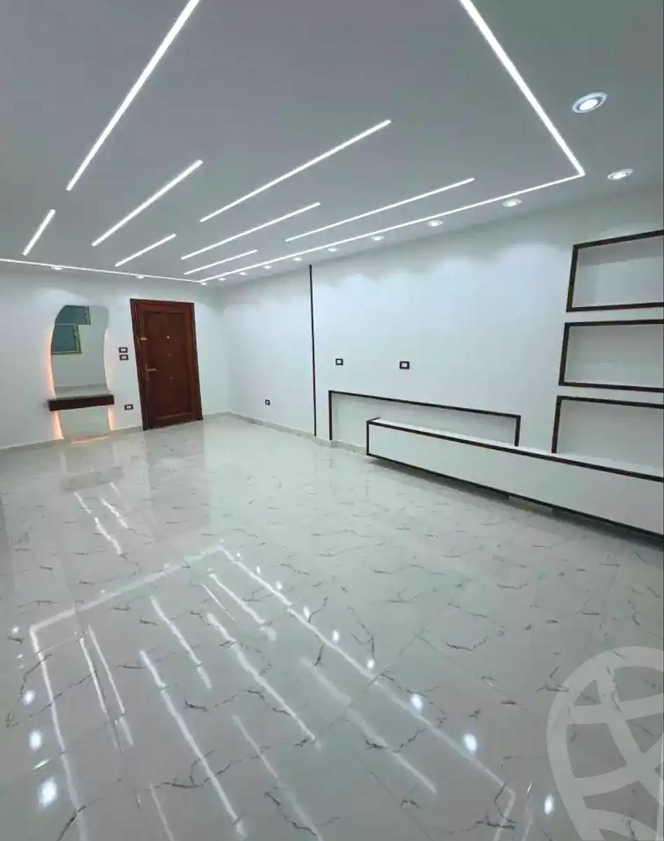 https://aqarmap.com.eg/ar/listing/7186840-for-sale-alexandria-lsywf-el-falki