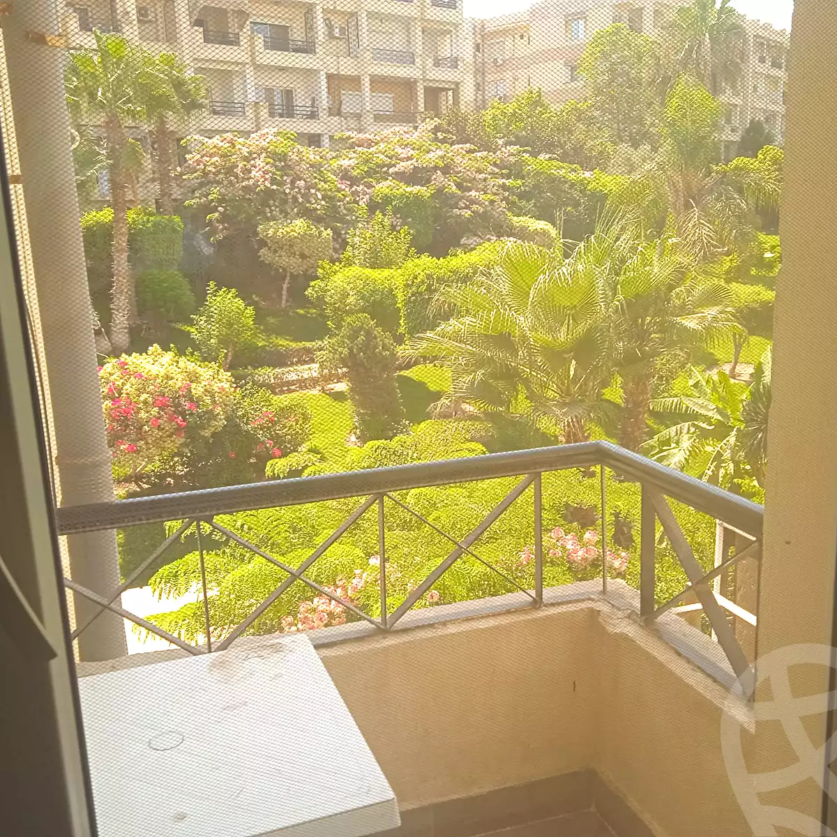 https://aqarmap.com.eg/ar/listing/7187038-for-sale-cairo-el-sheikh-zayed-city-compounds-hadayek-el-mohandiseen