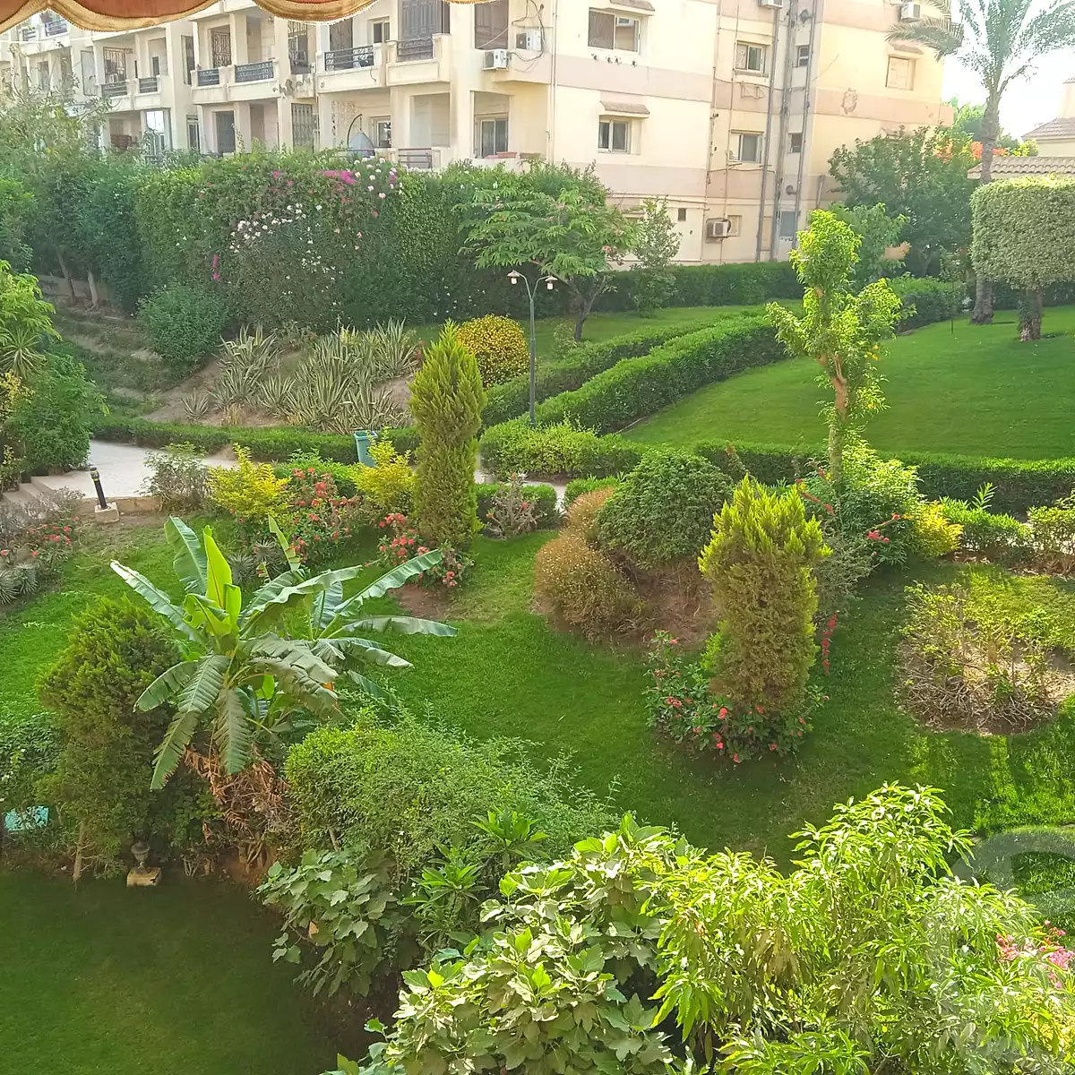 https://aqarmap.com.eg/ar/listing/7187081-for-sale-cairo-el-sheikh-zayed-city-compounds-zayed-2000