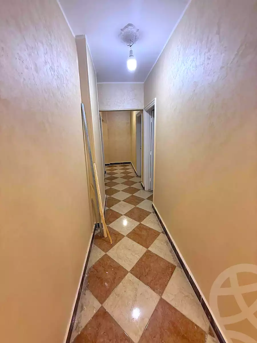 https://aqarmap.com.eg/en/listing/7187301-for-sale-cairo-helwan-helwan-el-sharkeya-latif-basha-st