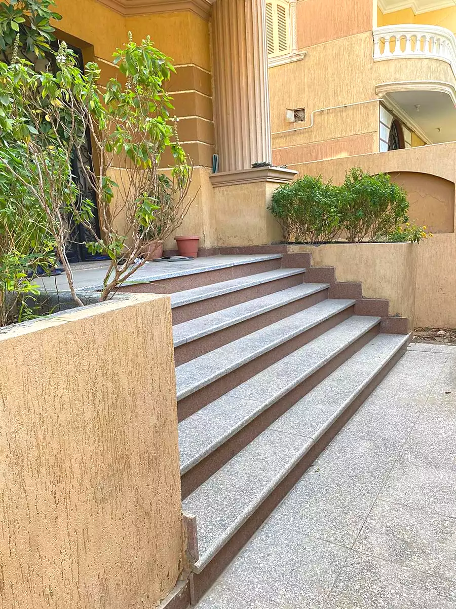 https://aqarmap.com.eg/ar/listing/7187364-for-sale-cairo-el-sheikh-zayed-city-el-hay-elthaleth-lhy-lthlth
