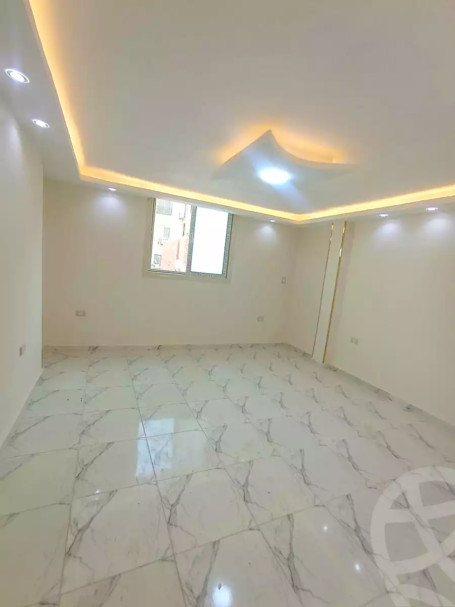 https://aqarmap.com.eg/ar/listing/7187488-for-sale-cairo-helwan-mohamed-sayed-ahmed-st