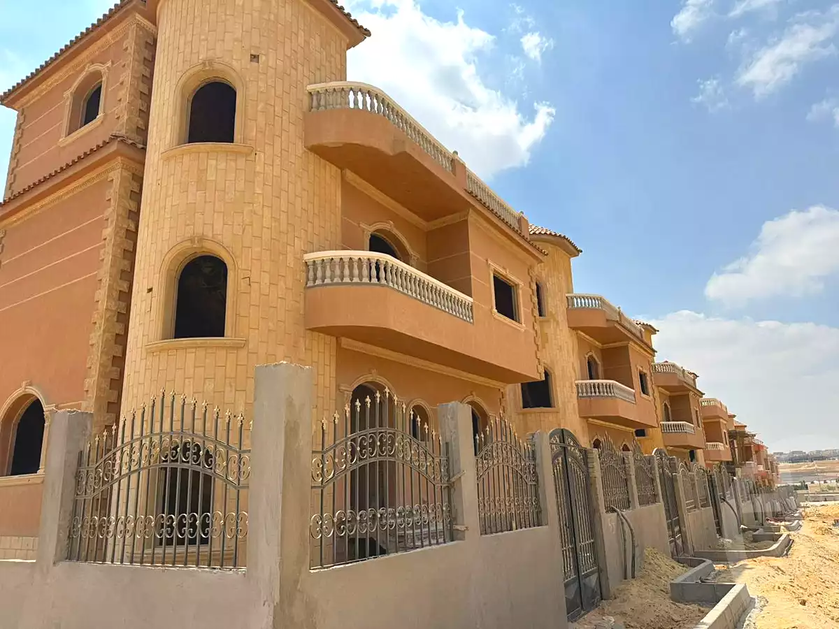 https://aqarmap.com.eg/ar/listing/7187569-for-sale-cairo-6th-of-october-compounds-media-village