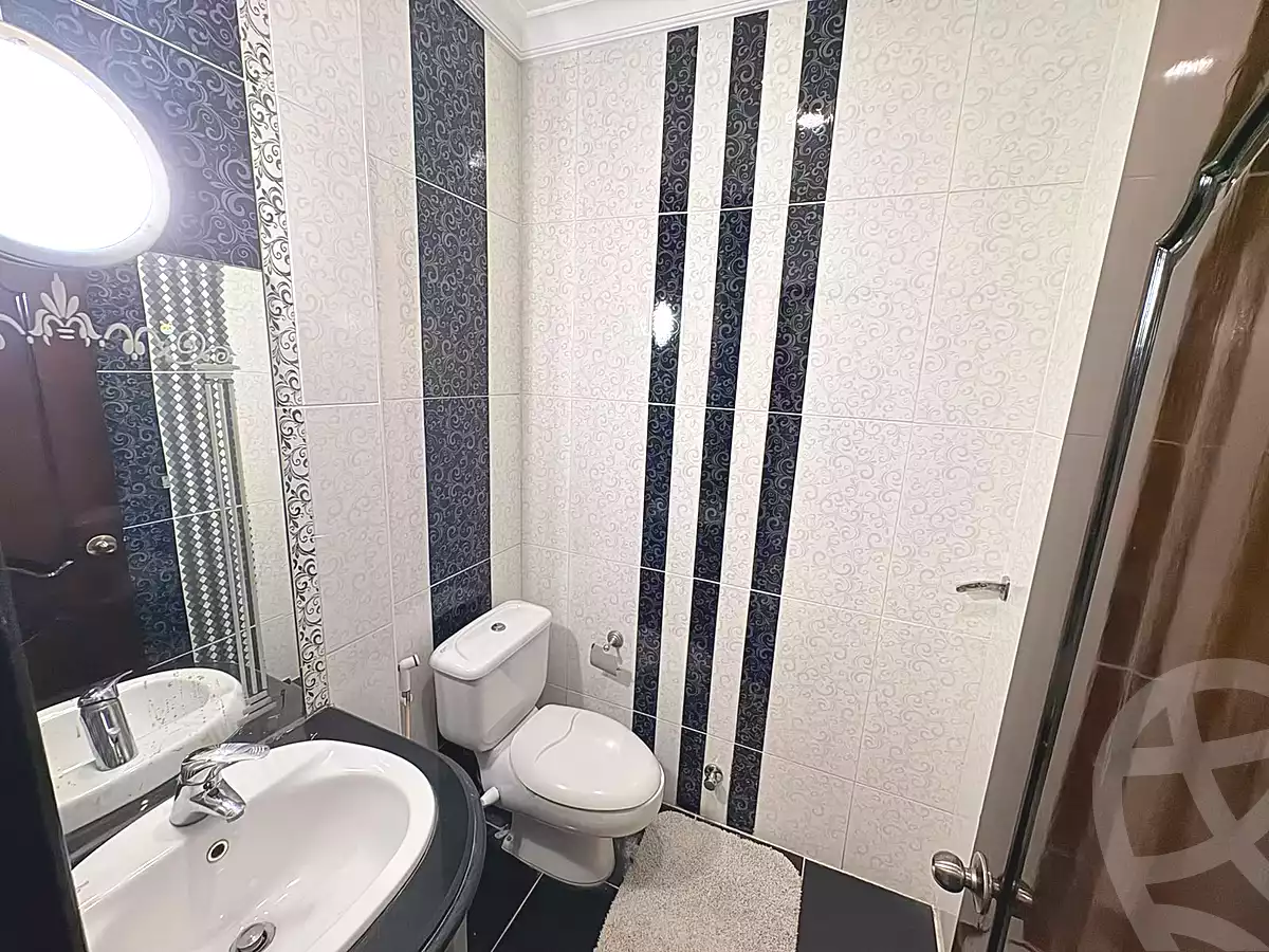 https://aqarmap.com.eg/ar/listing/7187727-for-rent-cairo-new-cairo-el-ahyaa-fourth-neighborhood-street-1