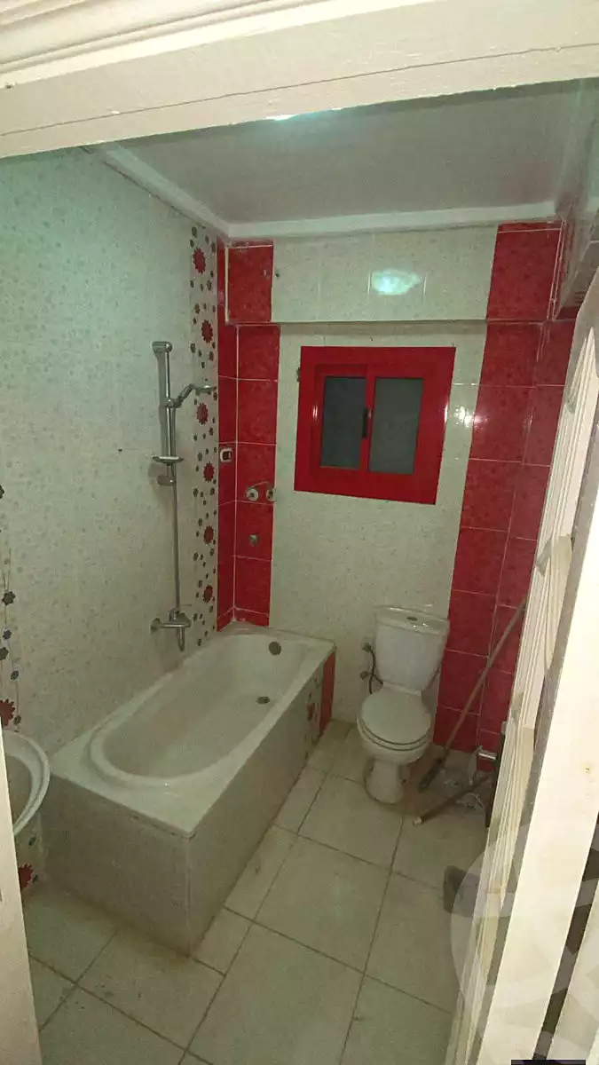 https://aqarmap.com.eg/ar/listing/7187892-for-sale-alexandria-al-agamy-lbytsh-shahr-al-assal-st
