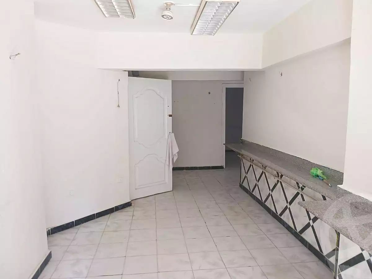 https://aqarmap.com.eg/ar/listing/7188069-for-rent-alexandria-al-agamy-el-hanouvel