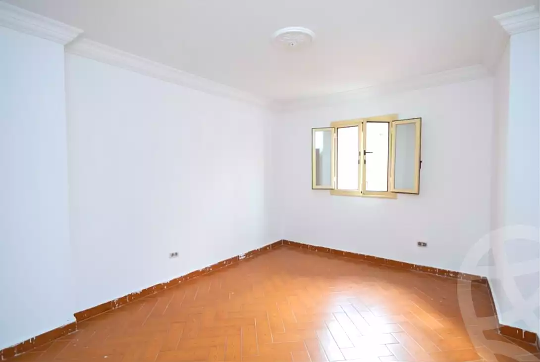 https://aqarmap.com.eg/en/listing/7188107-for-sale-alexandria-ganaklis