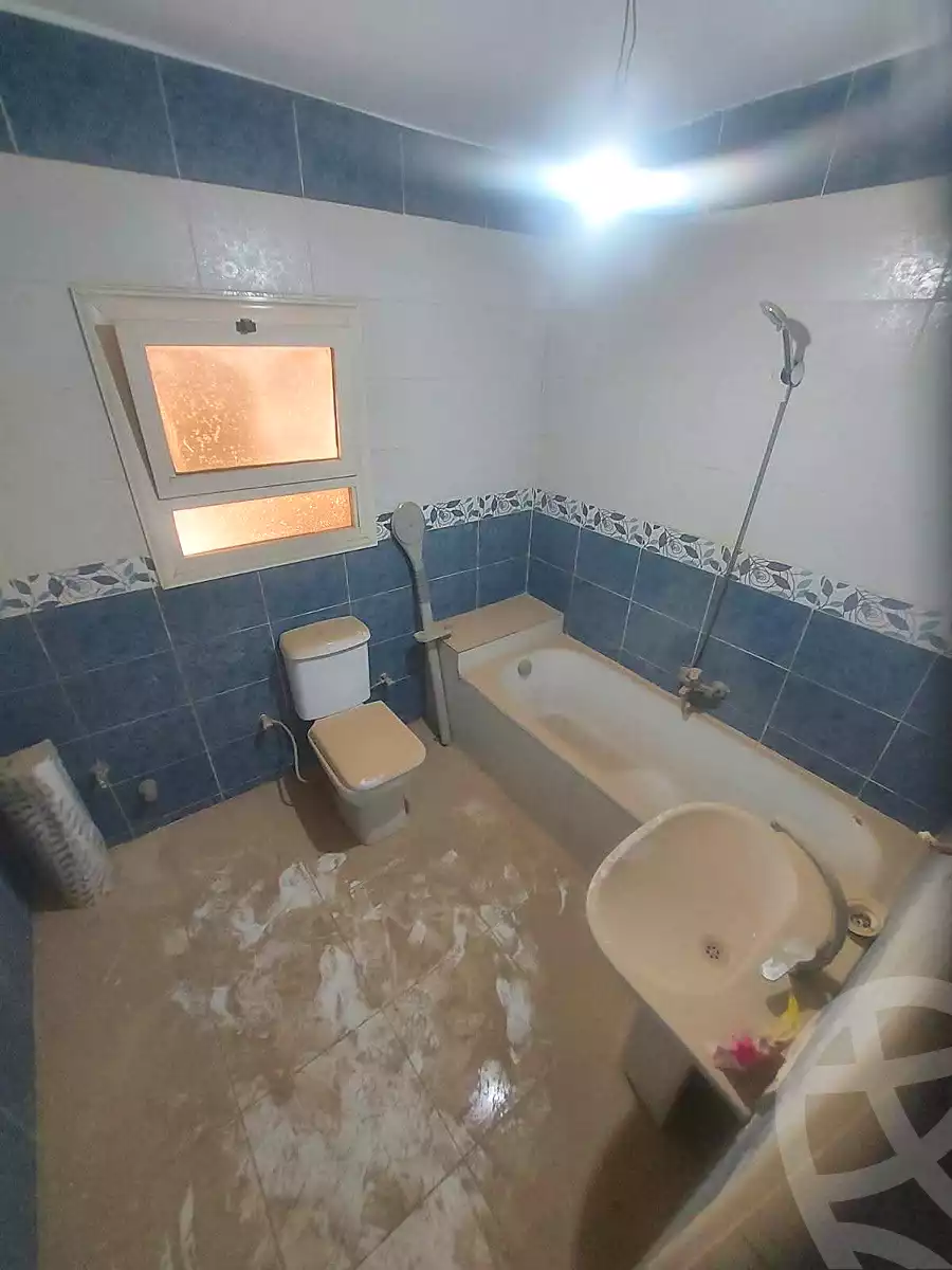 https://aqarmap.com.eg/ar/listing/7188512-for-sale-cairo-helwan-el-shareaa-el-sharby-st